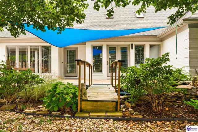 807 Lakeside Drive, Elizabethtown, KY 42701