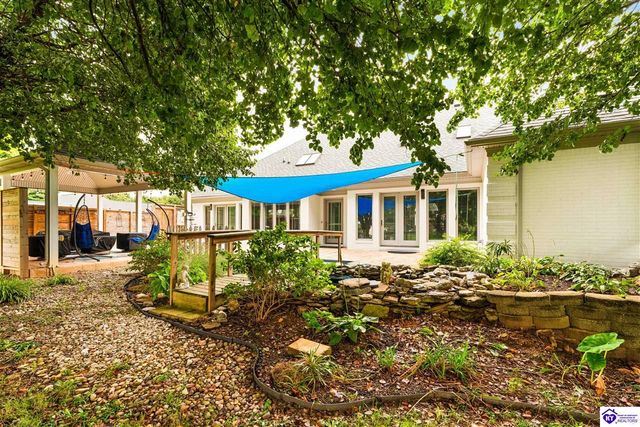 807 Lakeside Drive, Elizabethtown, KY 42701