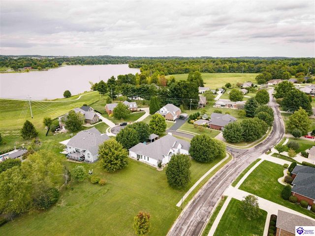 807 Lakeside Drive, Elizabethtown, KY 42701