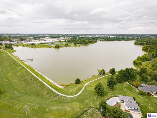 807 Lakeside Drive, Elizabethtown, KY 42701