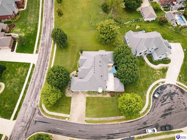 807 Lakeside Drive, Elizabethtown, KY 42701