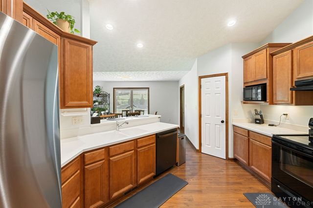 7595 Meeker Road, Dayton, OH 45414