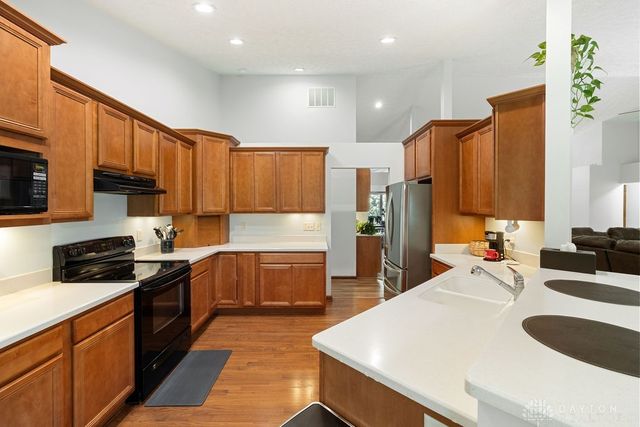 7595 Meeker Road, Dayton, OH 45414