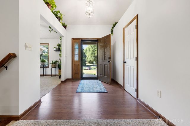 7595 Meeker Road, Dayton, OH 45414