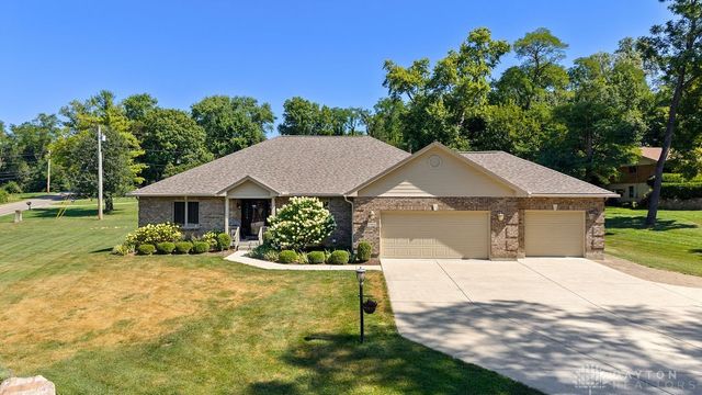 7595 Meeker Road, Dayton, OH 45414