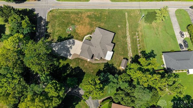 7595 Meeker Road, Dayton, OH 45414
