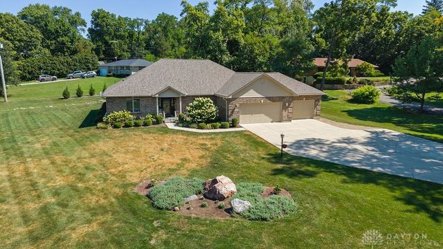 7595 Meeker Road, Dayton, OH 45414