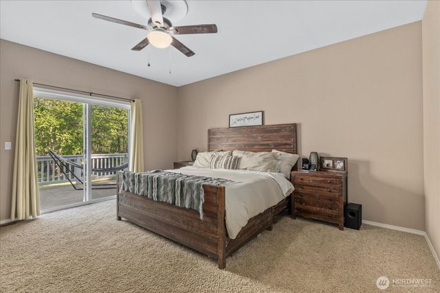 434 Islandcrest Drive, Camano Island, WA 98282