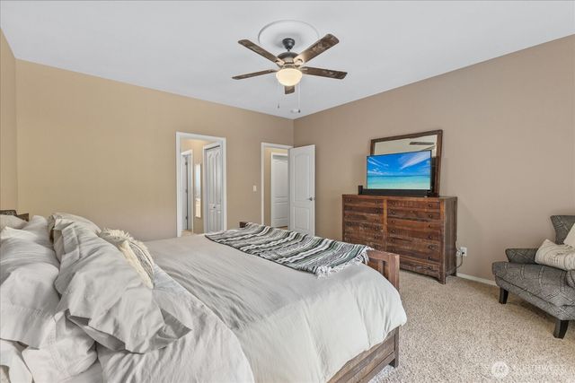 434 Islandcrest Drive, Camano Island, WA 98282