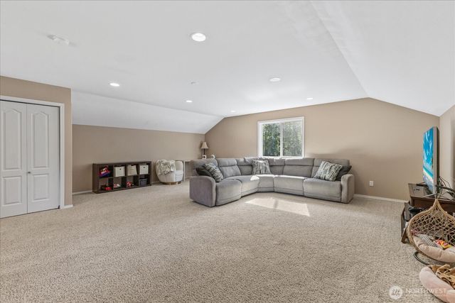 434 Islandcrest Drive, Camano Island, WA 98282