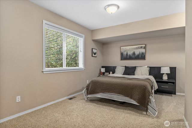 434 Islandcrest Drive, Camano Island, WA 98282