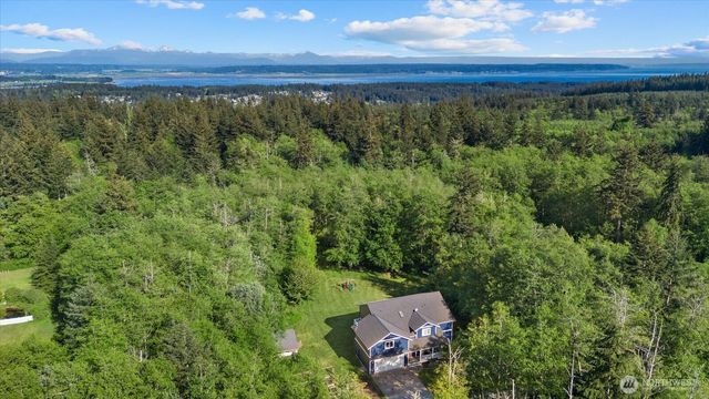 434 Islandcrest Drive, Camano Island, WA 98282