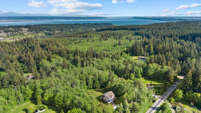 434 Islandcrest Drive, Camano Island, WA 98282