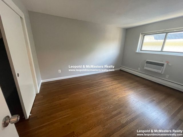 519 Washington St 12, Brookline, MA 02446