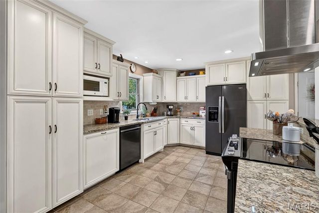 164 Country Squire Lane, Washington, MO 63090