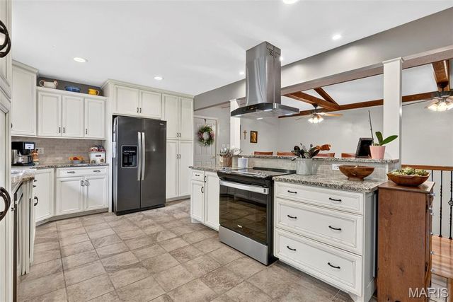 164 Country Squire Lane, Washington, MO 63090