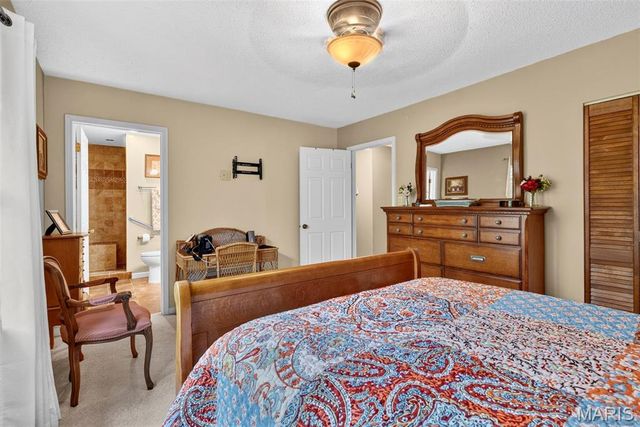 164 Country Squire Lane, Washington, MO 63090