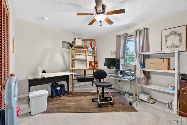 164 Country Squire Lane, Washington, MO 63090