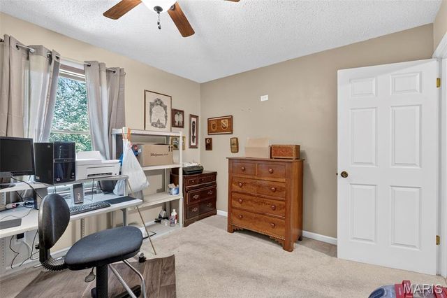164 Country Squire Lane, Washington, MO 63090
