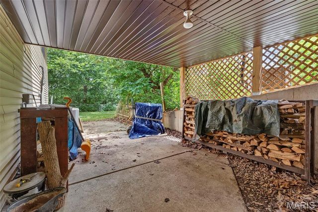 164 Country Squire Lane, Washington, MO 63090