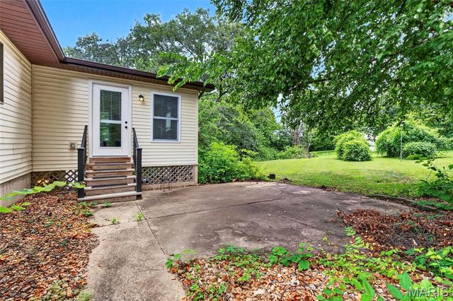 164 Country Squire Lane, Washington, MO 63090