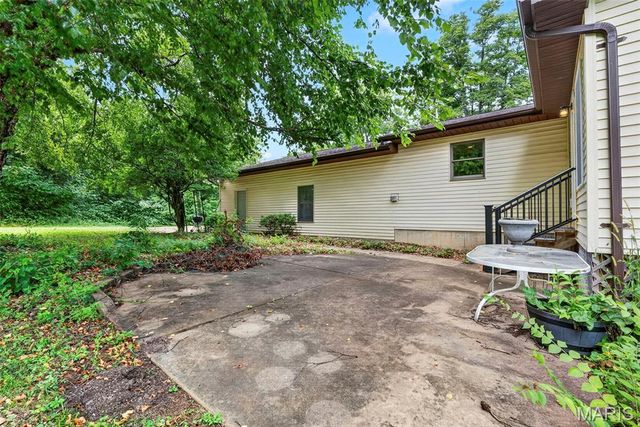 164 Country Squire Lane, Washington, MO 63090