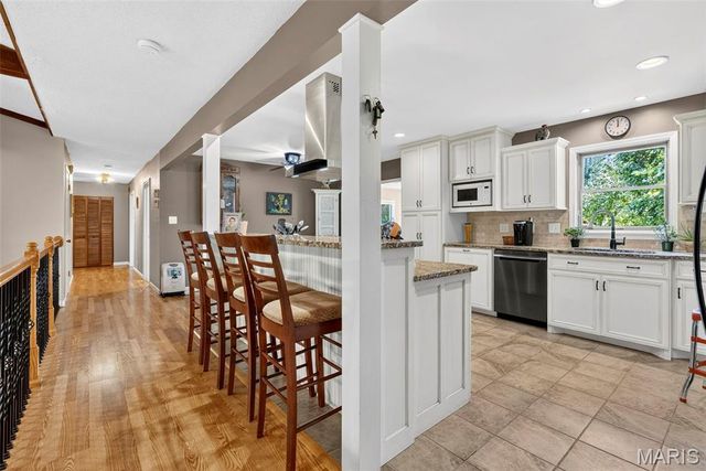 164 Country Squire Lane, Washington, MO 63090