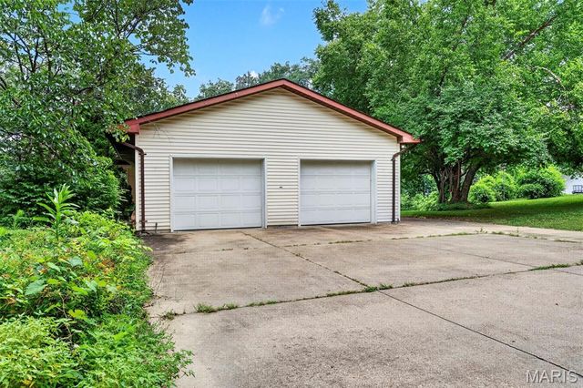 164 Country Squire Lane, Washington, MO 63090
