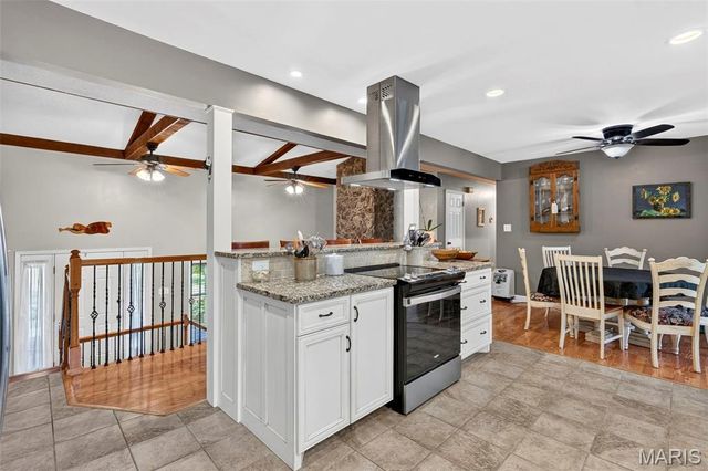 164 Country Squire Lane, Washington, MO 63090