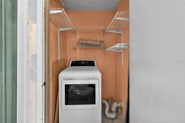 657 99TH AVENUE N 202, St Petersburg, FL 33702