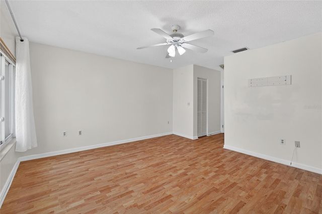 657 99TH AVENUE N 202, St Petersburg, FL 33702