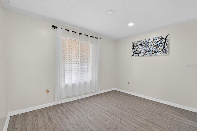 657 99TH AVENUE N 202, St Petersburg, FL 33702