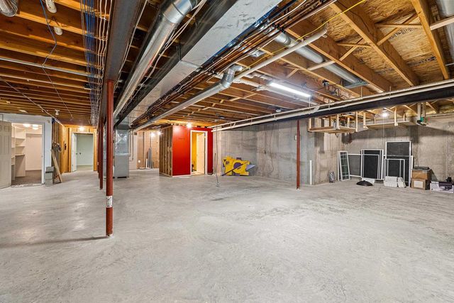 W6389 LINCOLN ROAD, Van Dyne, WI 54979