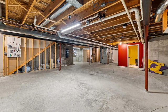 W6389 LINCOLN ROAD, Van Dyne, WI 54979