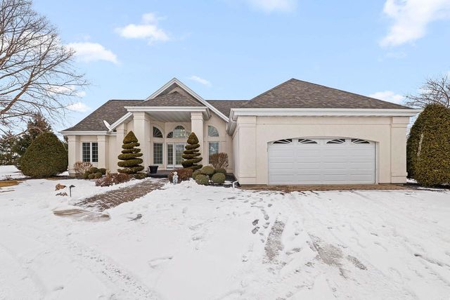 W6389 LINCOLN ROAD, Van Dyne, WI 54979