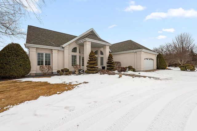 W6389 LINCOLN ROAD, Van Dyne, WI 54979