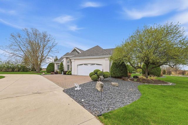 W6389 LINCOLN ROAD, Van Dyne, WI 54979