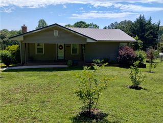 127 Eden Lane, Central, SC 29630