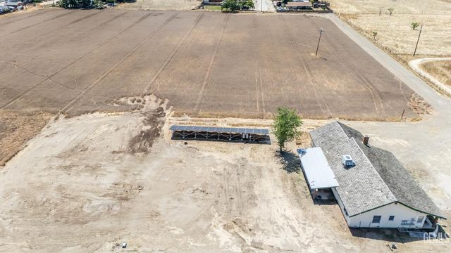 3045 Emerson Way, Bakersfield, CA 93313