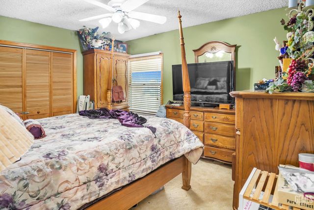 3045 Emerson Way, Bakersfield, CA 93313