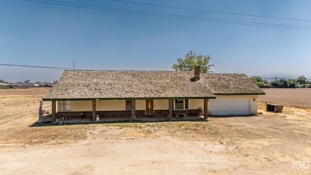 3045 Emerson Way, Bakersfield, CA 93313