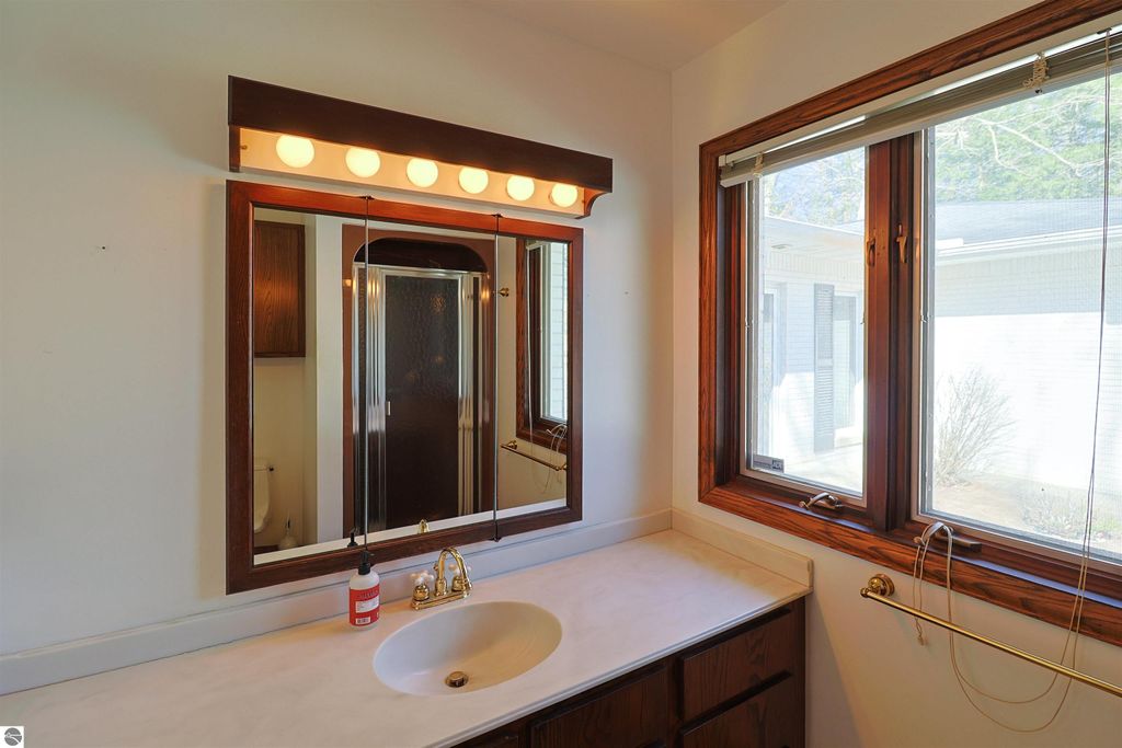 Image 12 of property listing at 555 E Deerfield Road, Mt Pleasant, MI 48858