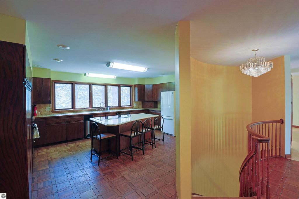 Image 13 of property listing at 555 E Deerfield Road, Mt Pleasant, MI 48858