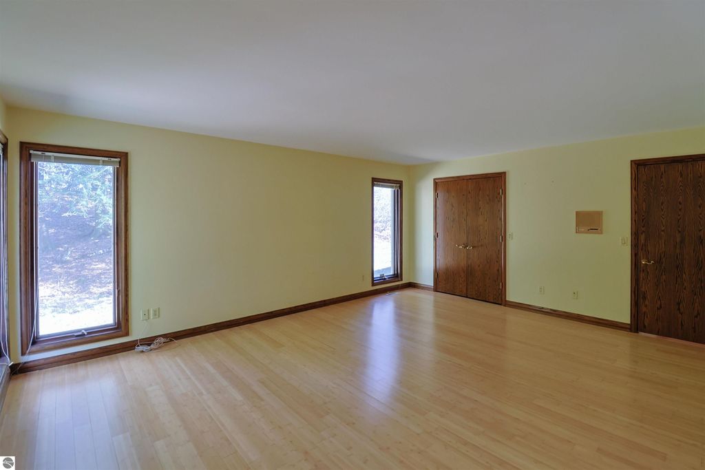 Image 25 of property listing at 555 E Deerfield Road, Mt Pleasant, MI 48858