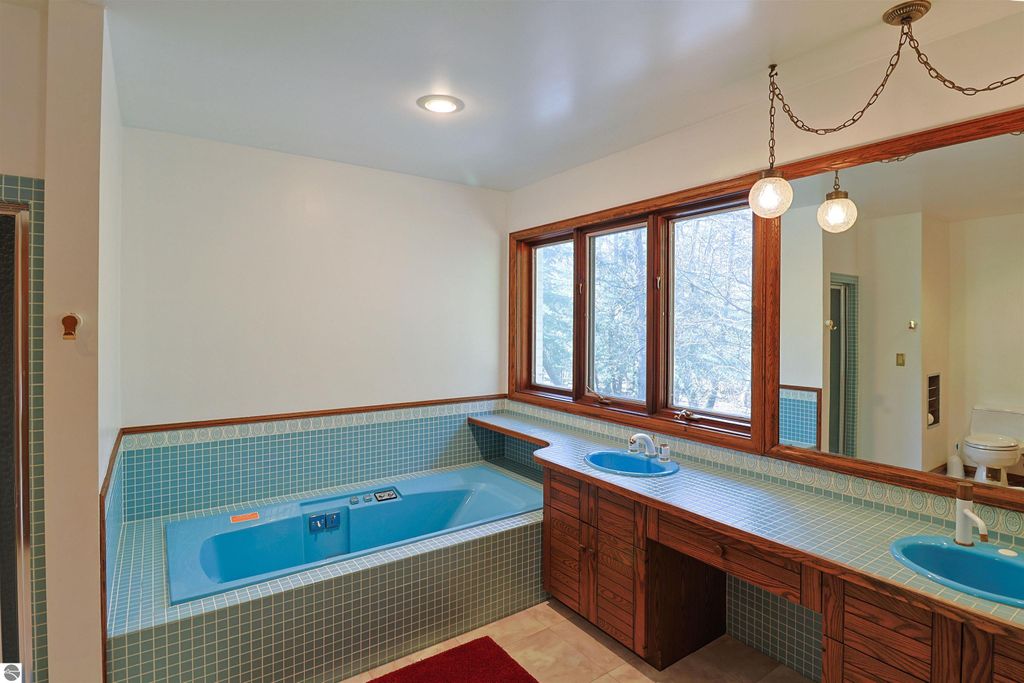 Image 26 of property listing at 555 E Deerfield Road, Mt Pleasant, MI 48858