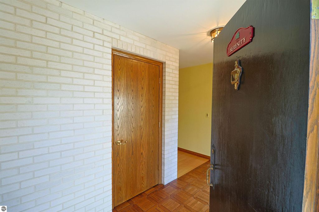 Image 7 of property listing at 555 E Deerfield Road, Mt Pleasant, MI 48858