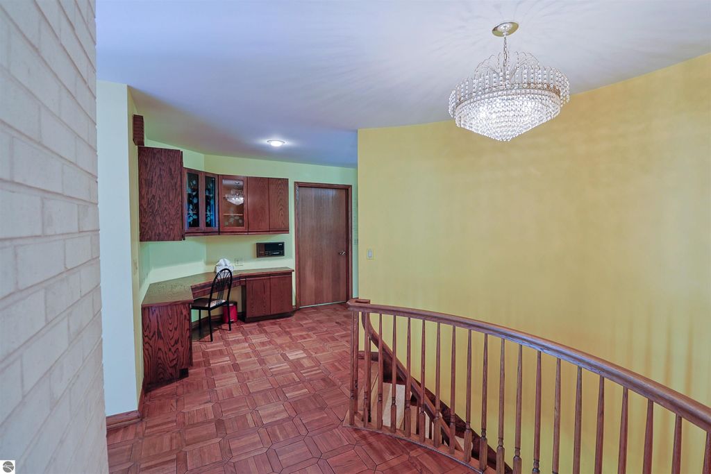 Image 9 of property listing at 555 E Deerfield Road, Mt Pleasant, MI 48858