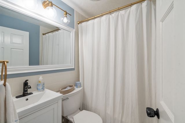 54 Jarr Brook Rd, Holliston, MA 01746