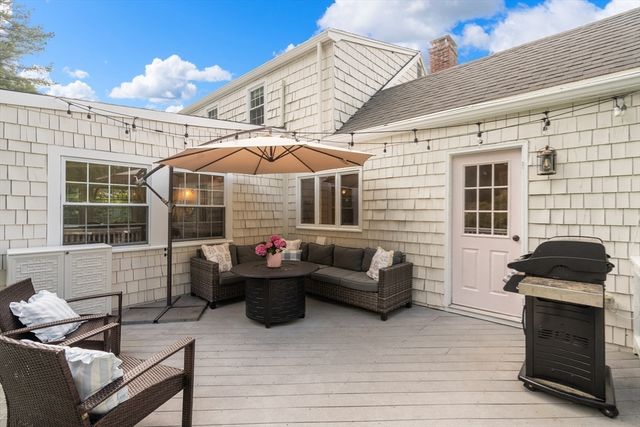 54 Jarr Brook Rd, Holliston, MA 01746