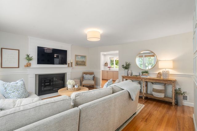 54 Jarr Brook Rd, Holliston, MA 01746